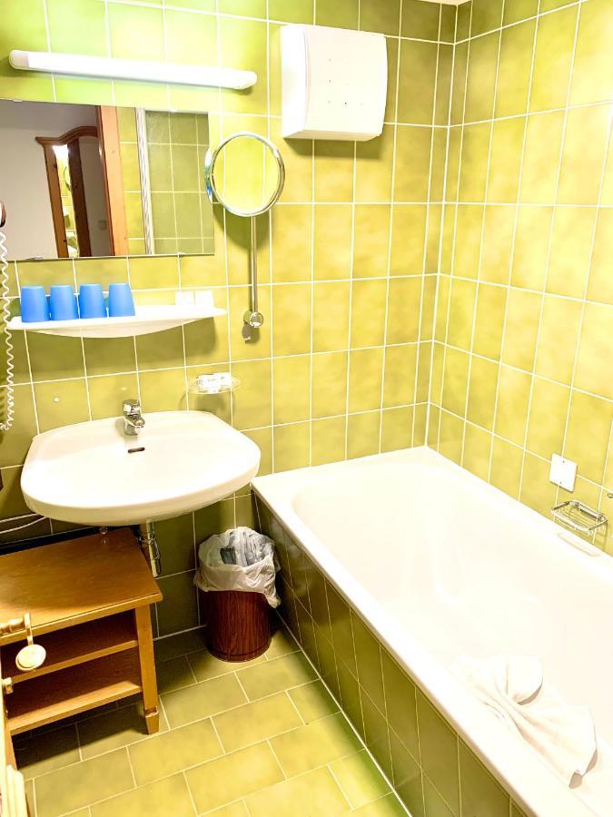 Appartamento Gutshof Zum Schluxen Pinswang Esterno foto